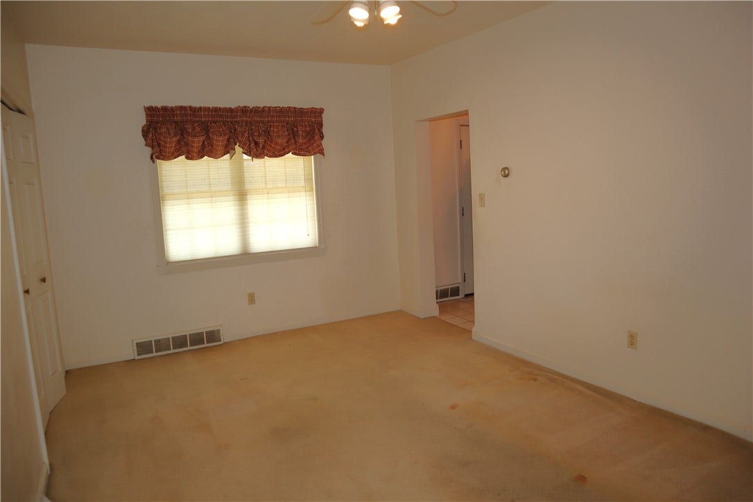 308 College Avenue, Mount Pleasant, PA 15666