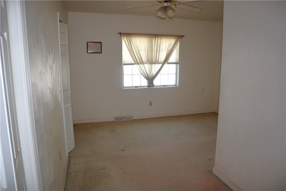 308 College Avenue, Mount Pleasant, PA 15666