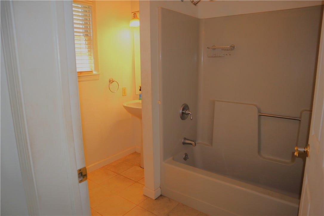 308 College Avenue, Mount Pleasant, PA 15666