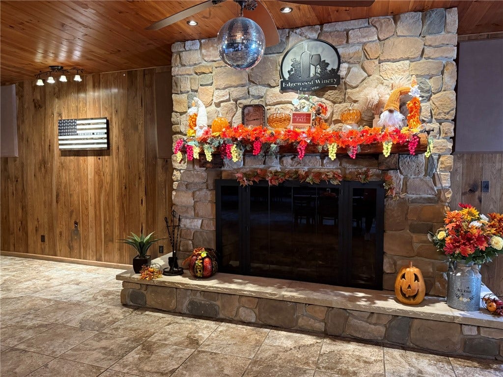 1637 State Route 56, Spring Church, PA 15686