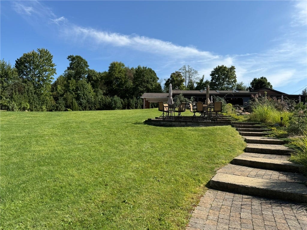 1637 State Route 56, Spring Church, PA 15686