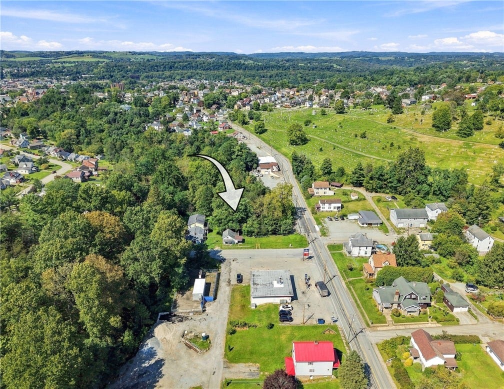416 Snyder St, Connellsville, PA 15425