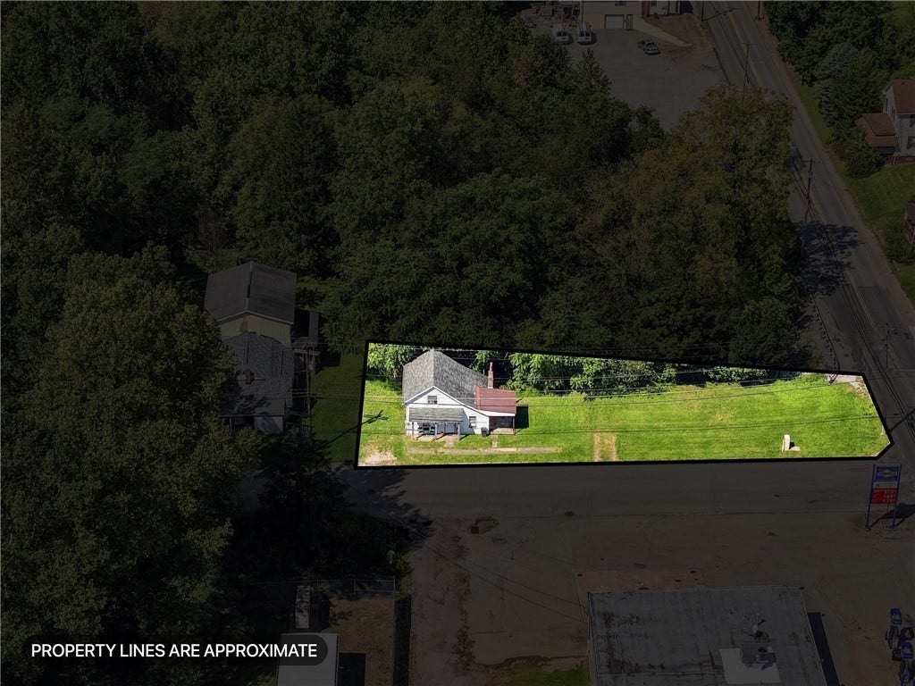 416 Snyder St, Connellsville, PA 15425