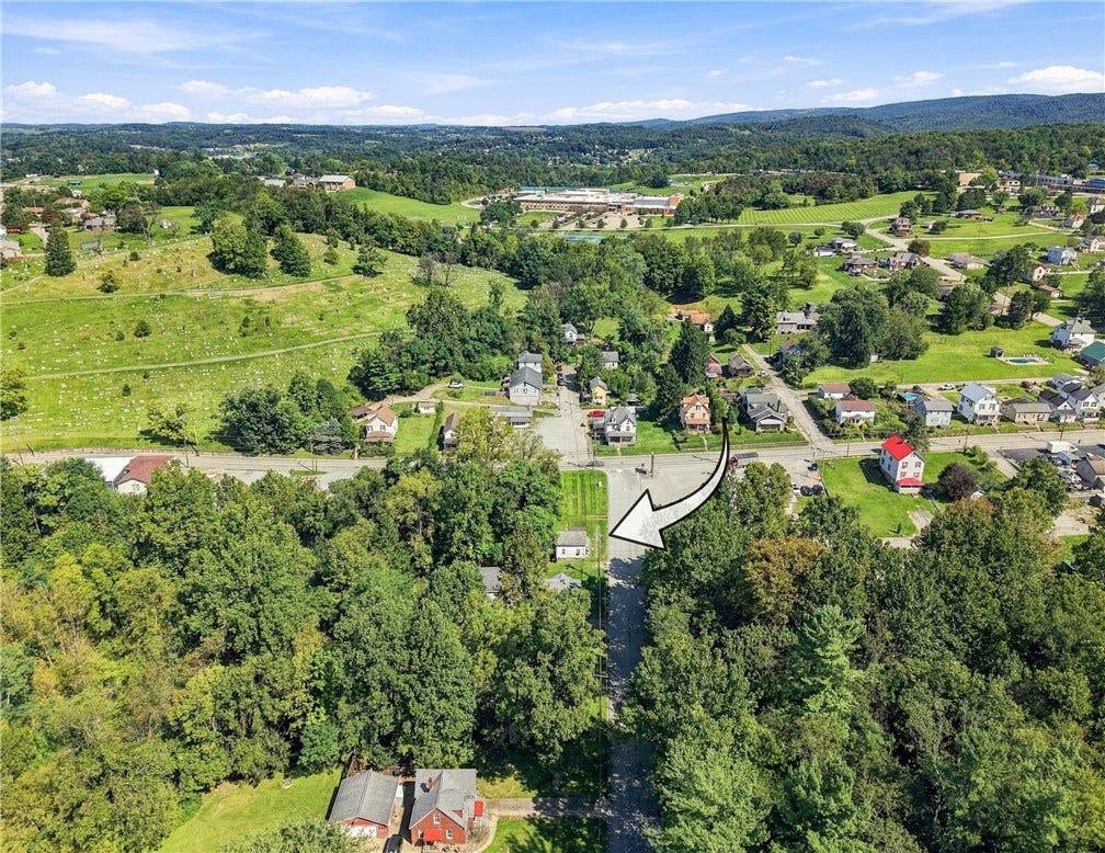 416 Snyder St, Connellsville, PA 15425