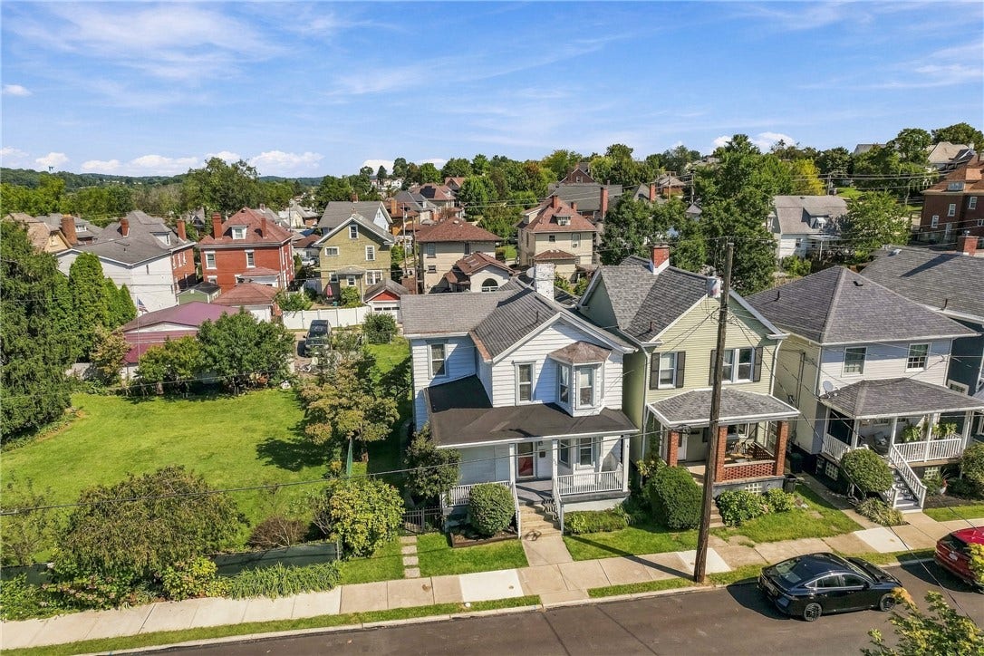535 Locust St, Greensburg, PA 15601