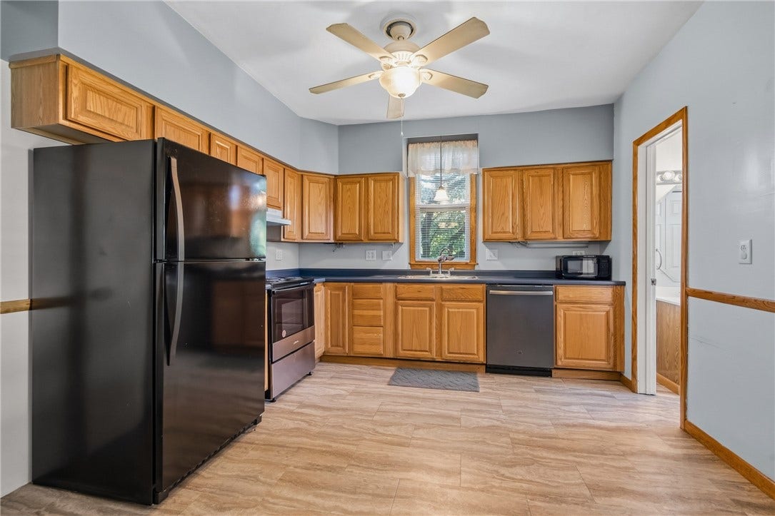 535 Locust St, Greensburg, PA 15601