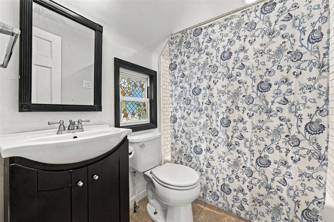 1825 Dagmar Avenue, Pittsburgh, PA 15216
