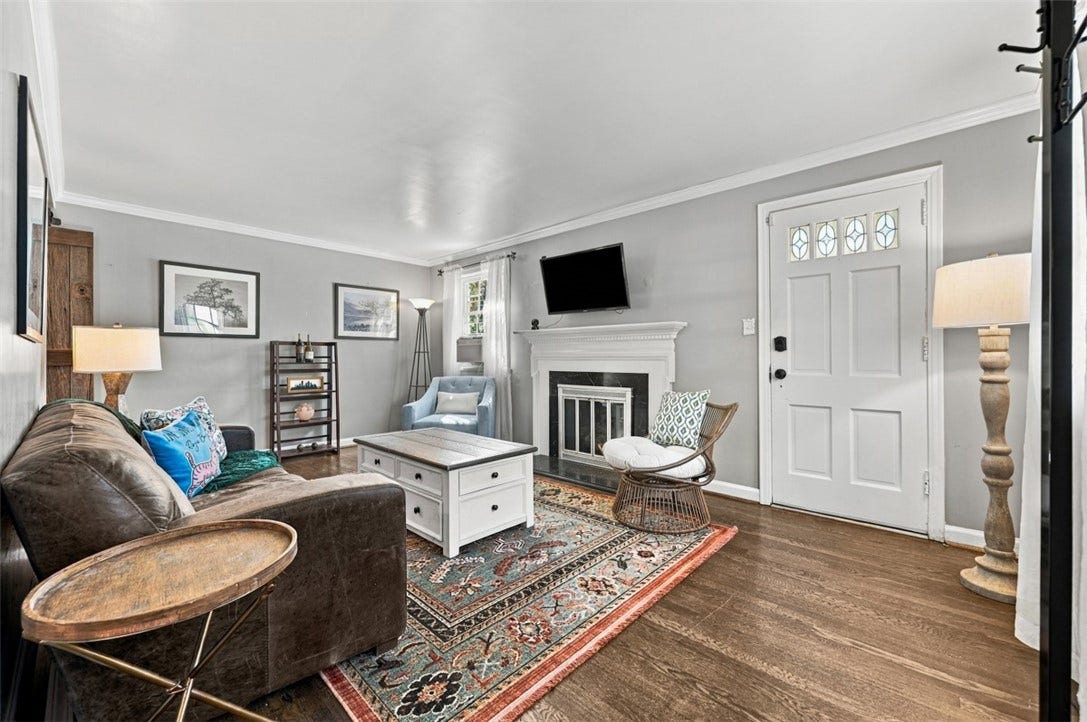 1825 Dagmar Avenue, Pittsburgh, PA 15216