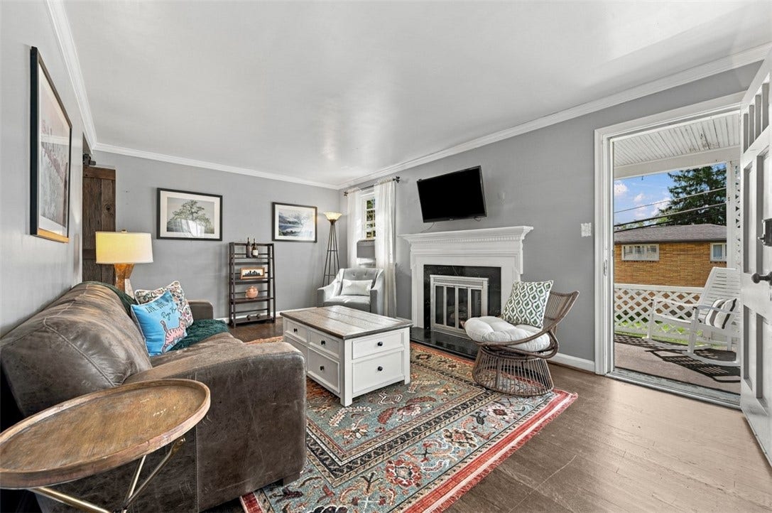 1825 Dagmar Avenue, Pittsburgh, PA 15216