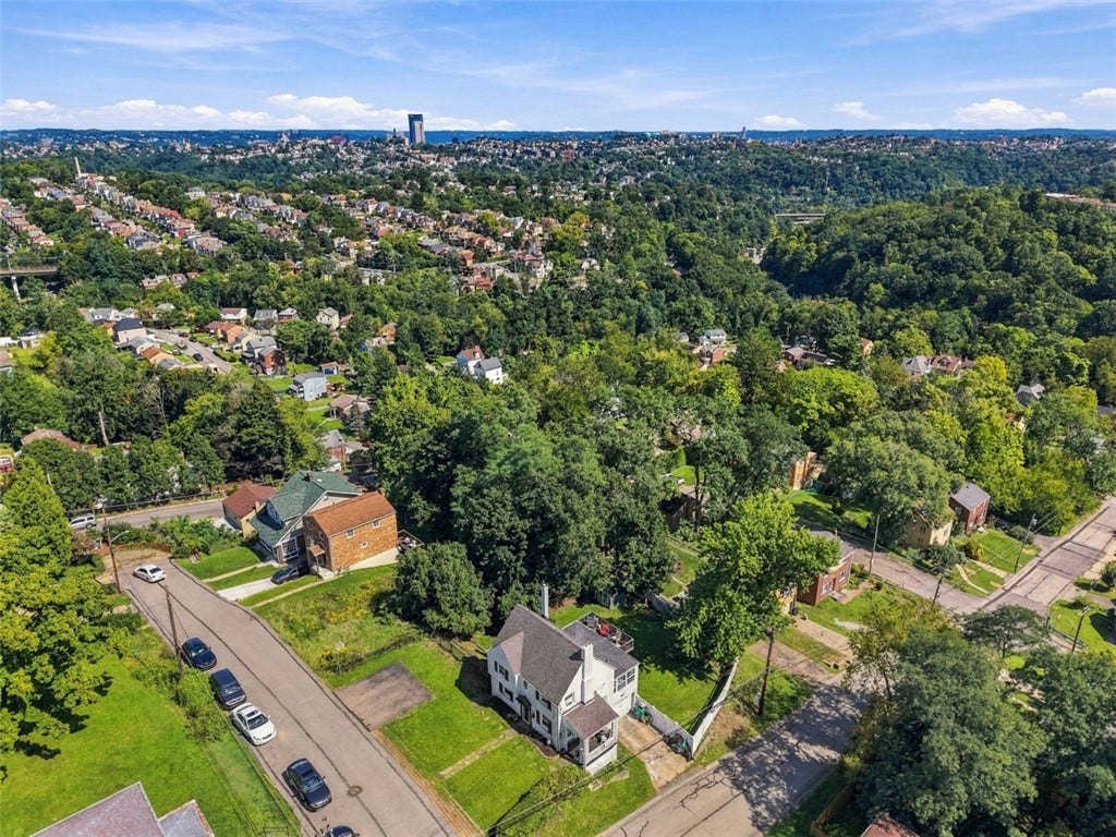 1825 Dagmar Avenue, Pittsburgh, PA 15216