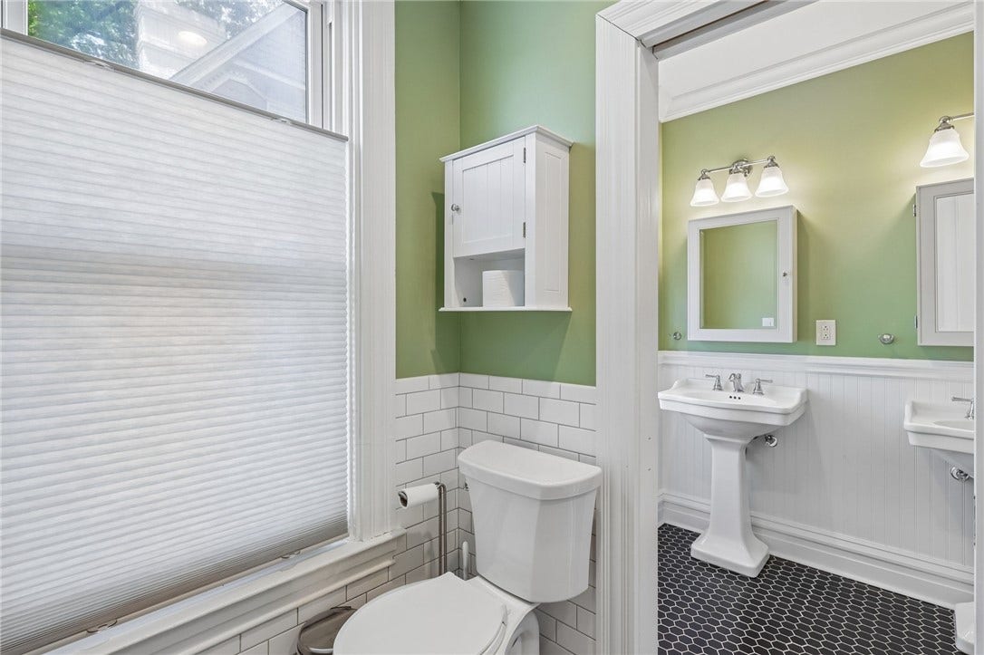 884 Thorn Street, Sewickley, PA 15143