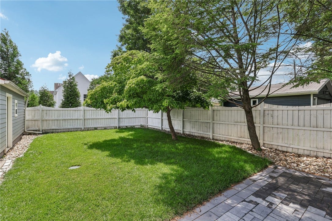884 Thorn Street, Sewickley, PA 15143