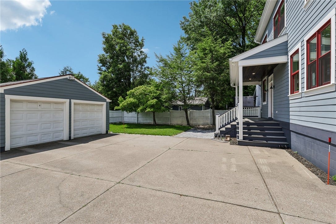 884 Thorn Street, Sewickley, PA 15143