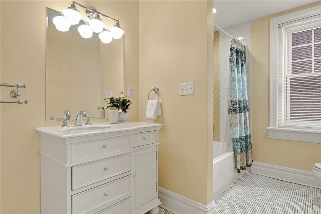 5700 Elgin St, Pittsburgh, PA 15206