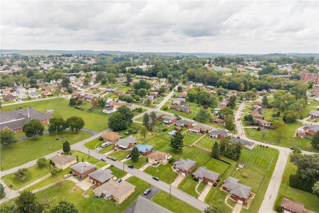 640 Shirls Ave, Washington, PA 15301