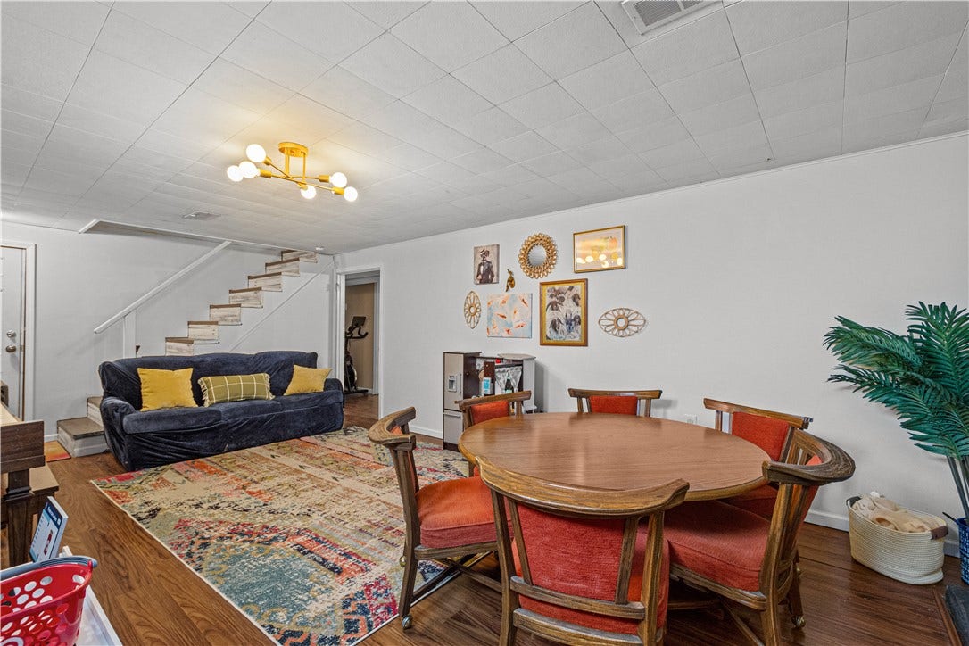 640 Shirls Ave, Washington, PA 15301