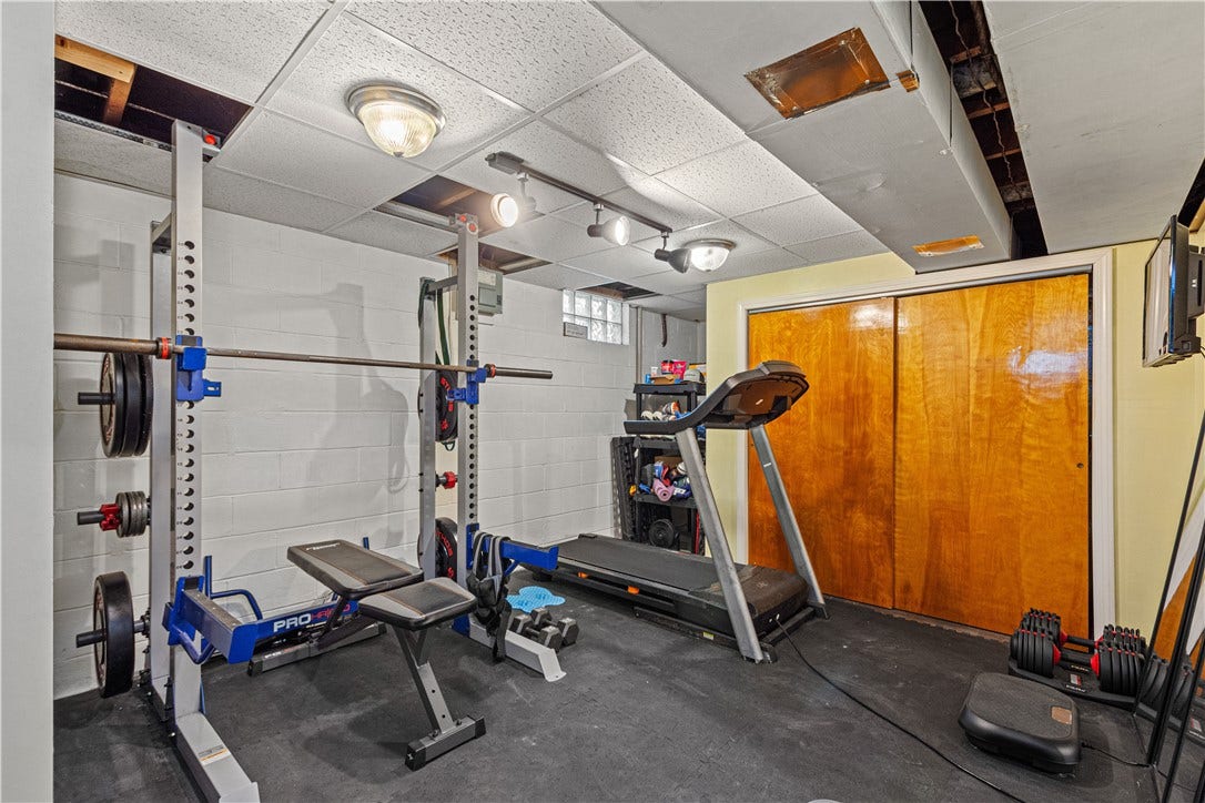 640 Shirls Ave, Washington, PA 15301