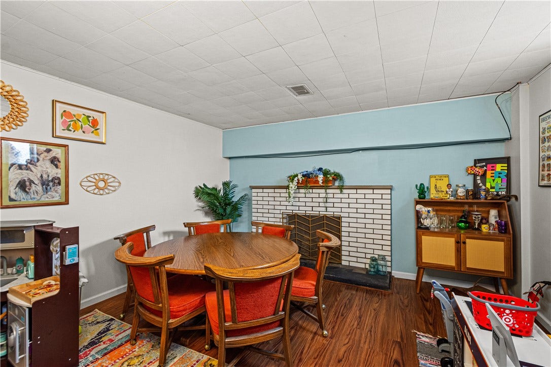 640 Shirls Ave, Washington, PA 15301