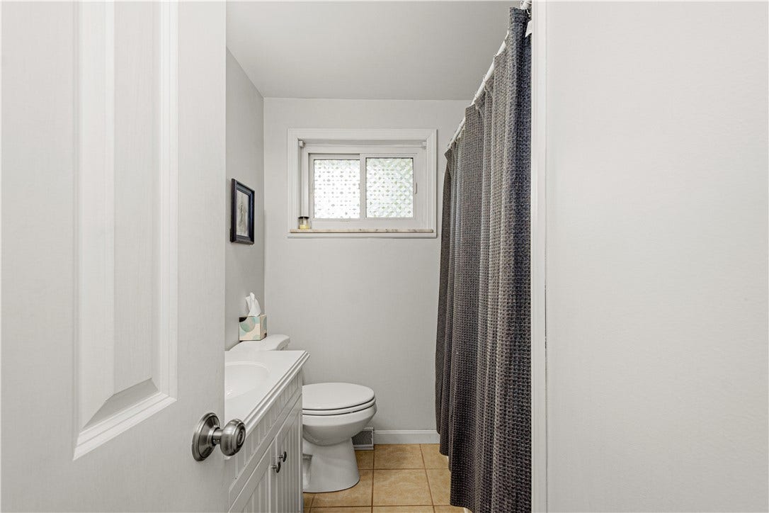 640 Shirls Ave, Washington, PA 15301