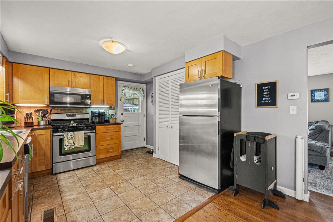 640 Shirls Ave, Washington, PA 15301