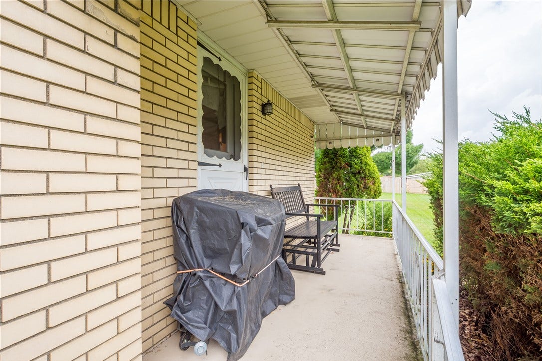 640 Shirls Ave, Washington, PA 15301