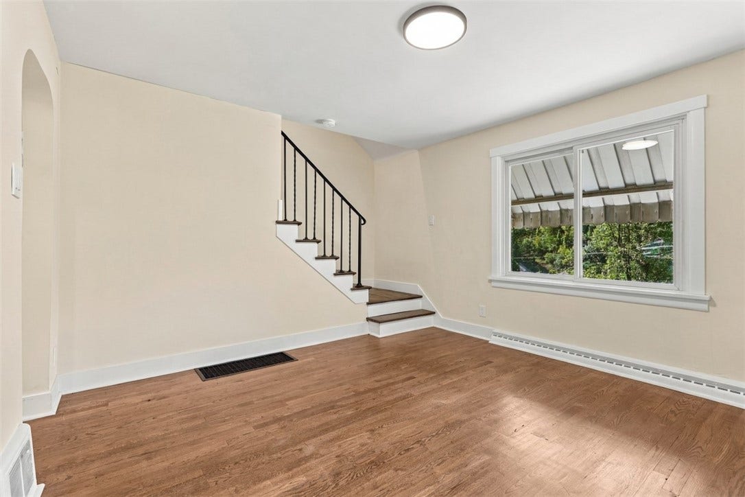 706 Hissam St, Jeannette, PA 15644
