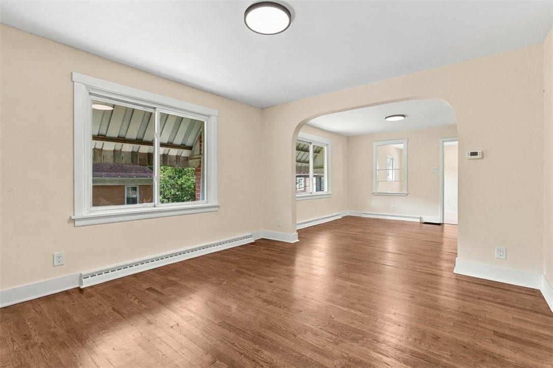 706 Hissam St, Jeannette, PA 15644