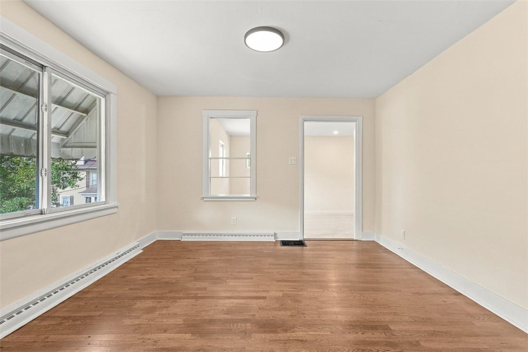 706 Hissam St, Jeannette, PA 15644