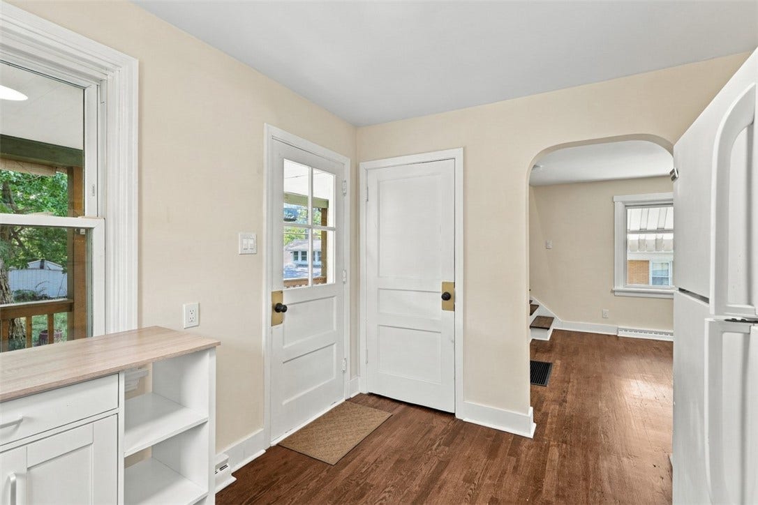 706 Hissam St, Jeannette, PA 15644