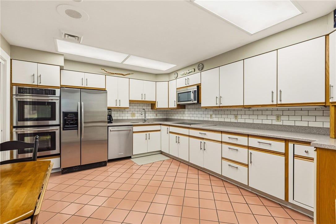5000 Fifth Avenue, #205, Pittsburgh, PA 15232