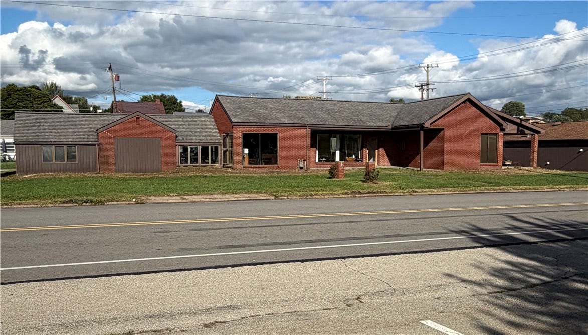 1830 Lincoln Ave, Latrobe, PA 15650