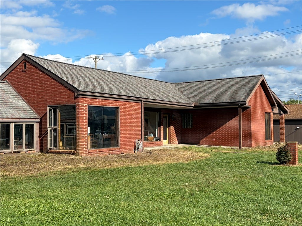 1830 Lincoln Ave, Latrobe, PA 15650