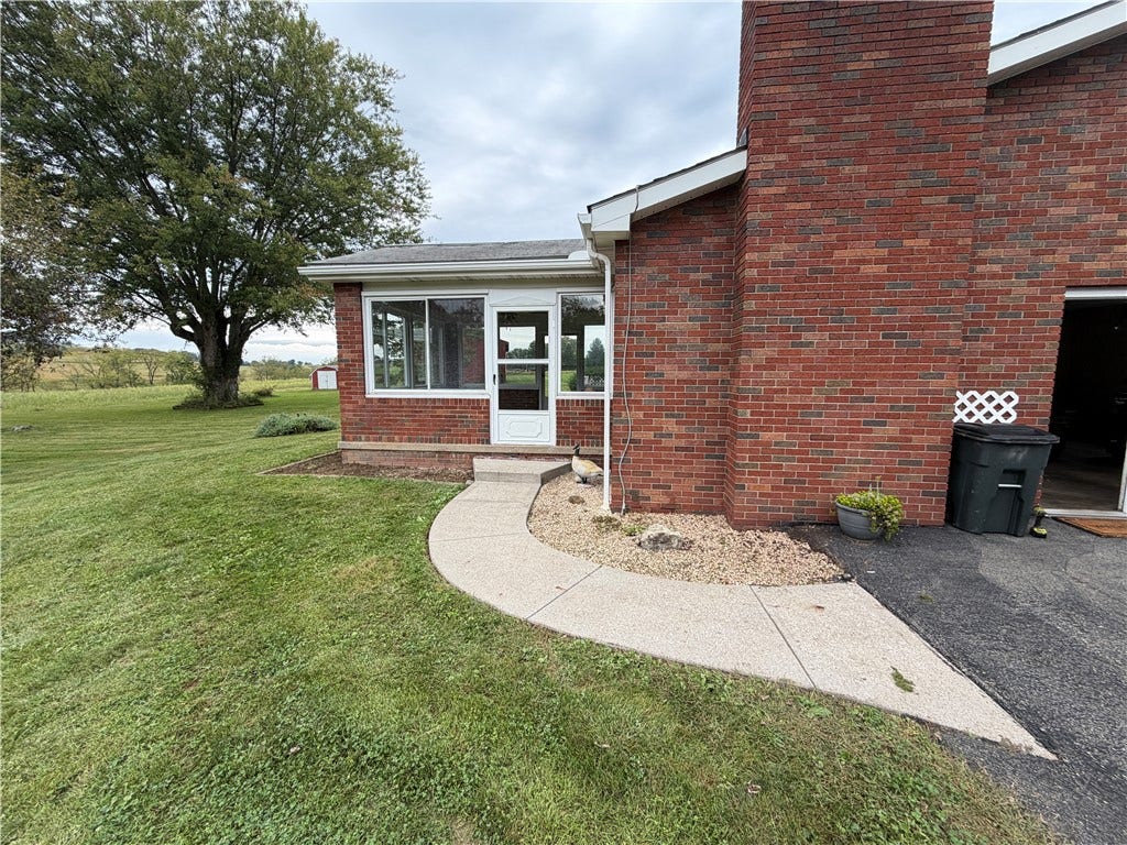 1163 Herminie West Newton Rd, West Newton, PA 15089