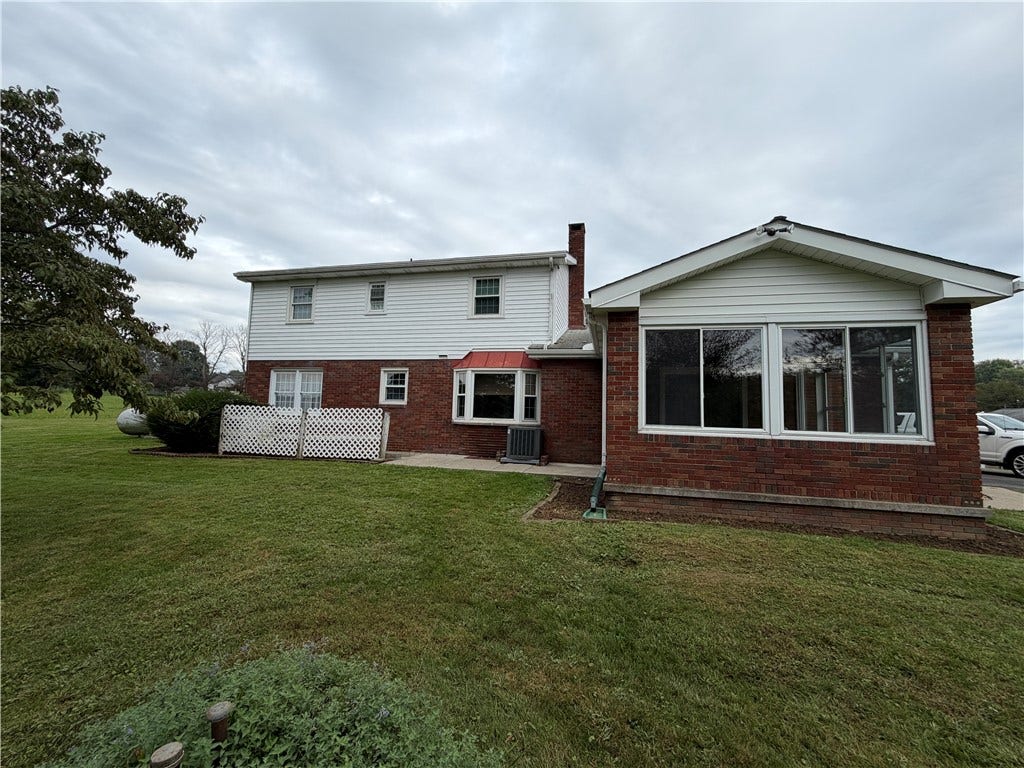 1163 Herminie West Newton Rd, West Newton, PA 15089