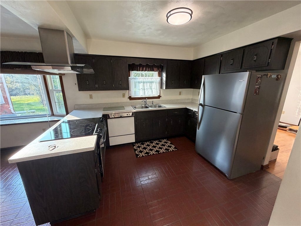 1163 Herminie West Newton Rd, West Newton, PA 15089