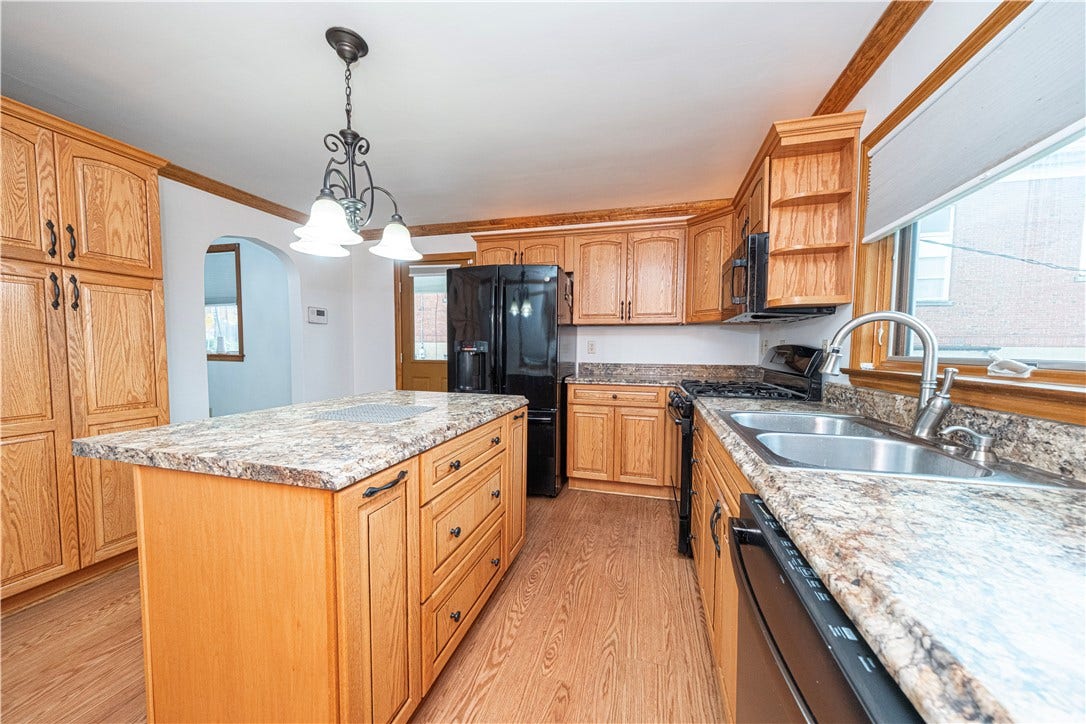 432 Market St, Belle Vernon, PA 15012