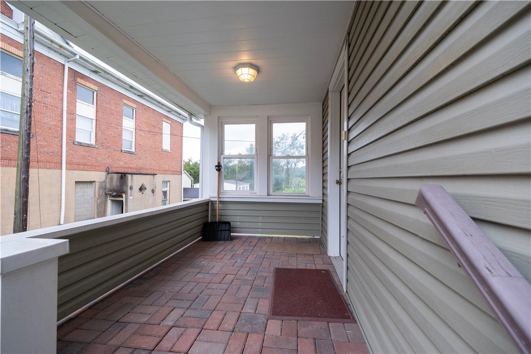 432 Market St, Belle Vernon, PA 15012