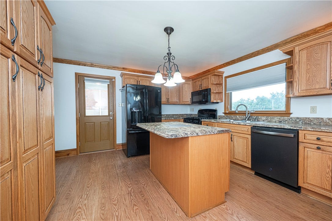432 Market St, Belle Vernon, PA 15012