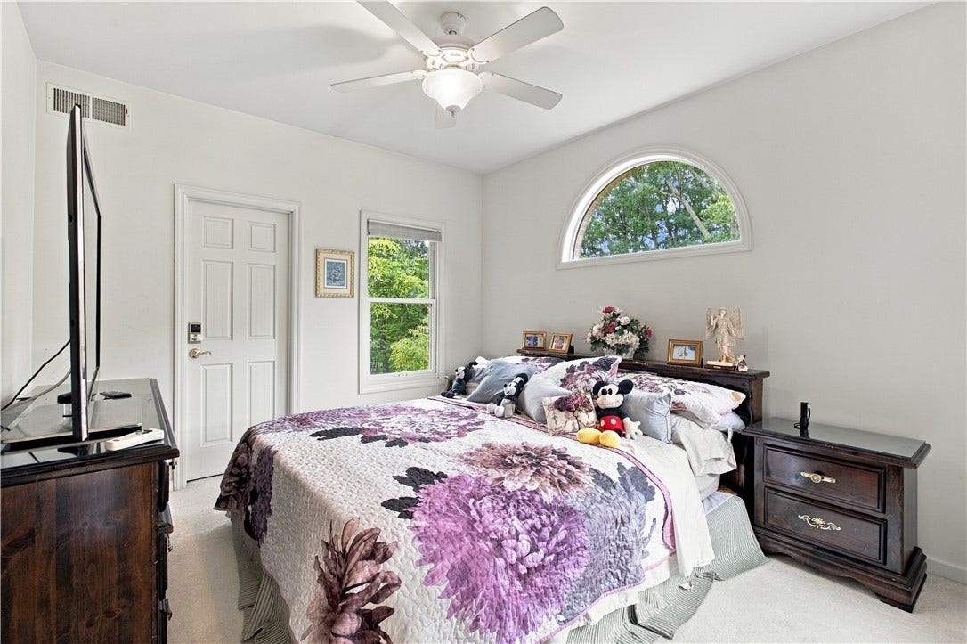 main level bedroom/suite