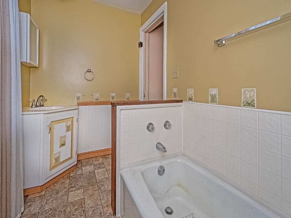 386 Fanker, Harmony, PA 16037