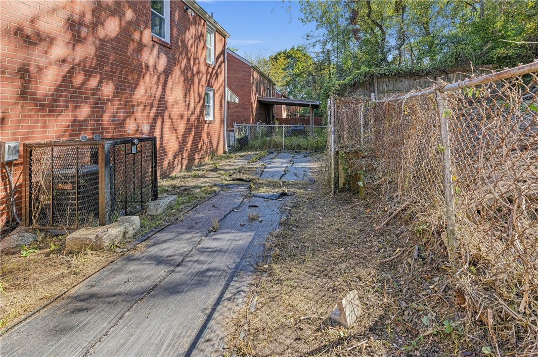 2035 Fairlawn St, Pittsburgh, PA 15221 2035 Fairlawn St, Pittsburgh, PA 15221