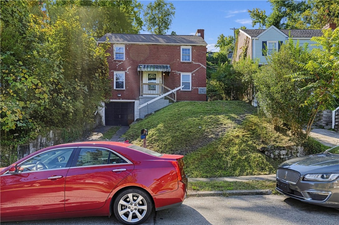 2035 Fairlawn St, Pittsburgh, PA 15221 2035 Fairlawn St, Pittsburgh, PA 15221