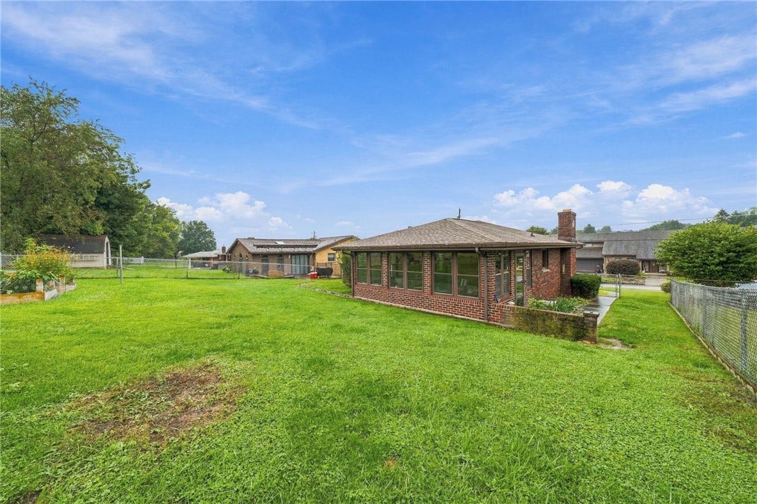 656 N Geary, Mount Pleasant, PA 15666