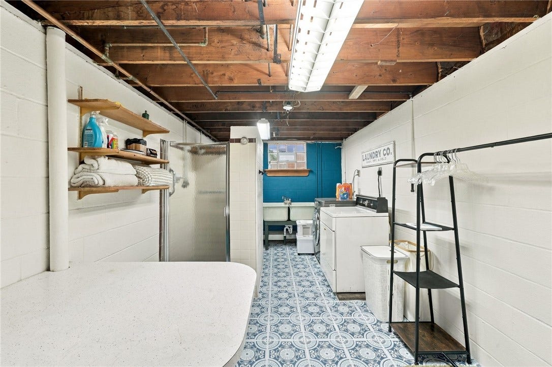 656 N Geary, Mount Pleasant, PA 15666