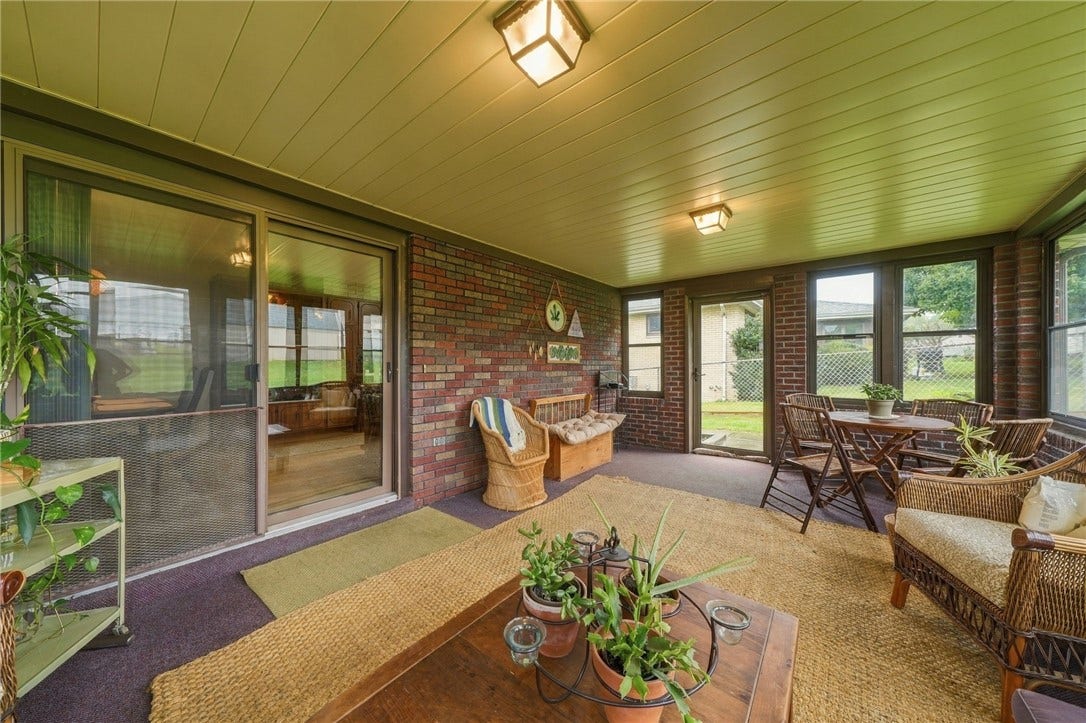 656 N Geary, Mount Pleasant, PA 15666