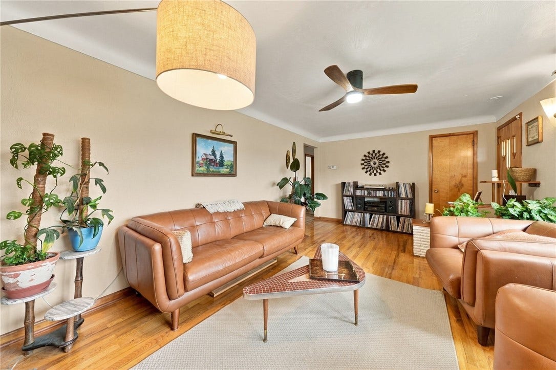 656 N Geary, Mount Pleasant, PA 15666