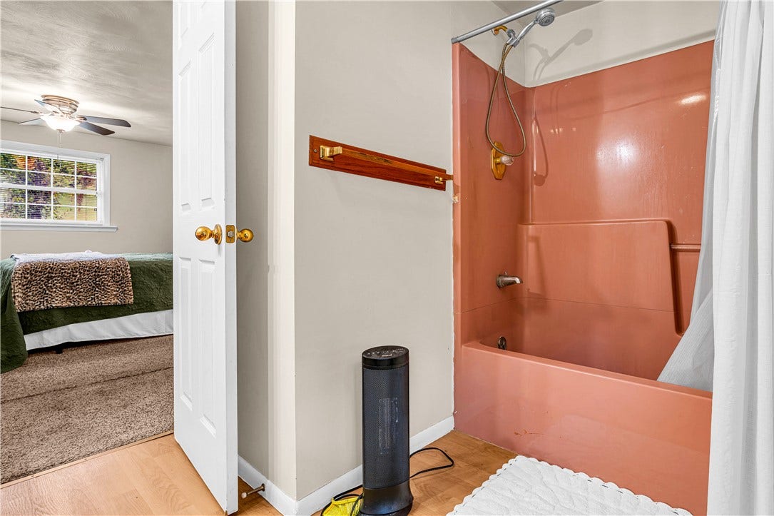 7791 National Pike, Uniontown, PA 15401