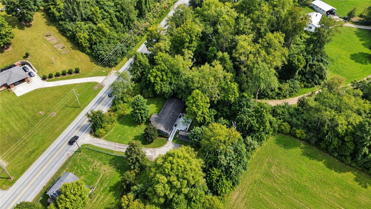 7791 National Pike, Uniontown, PA 15401