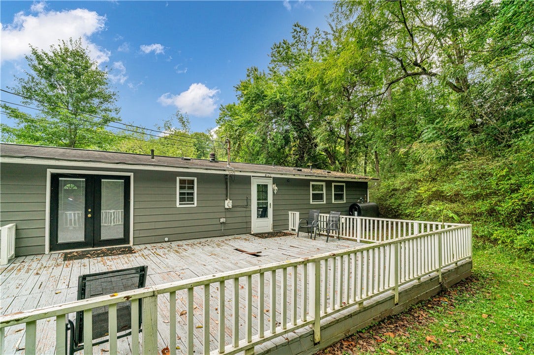 7791 National Pike, Uniontown, PA 15401