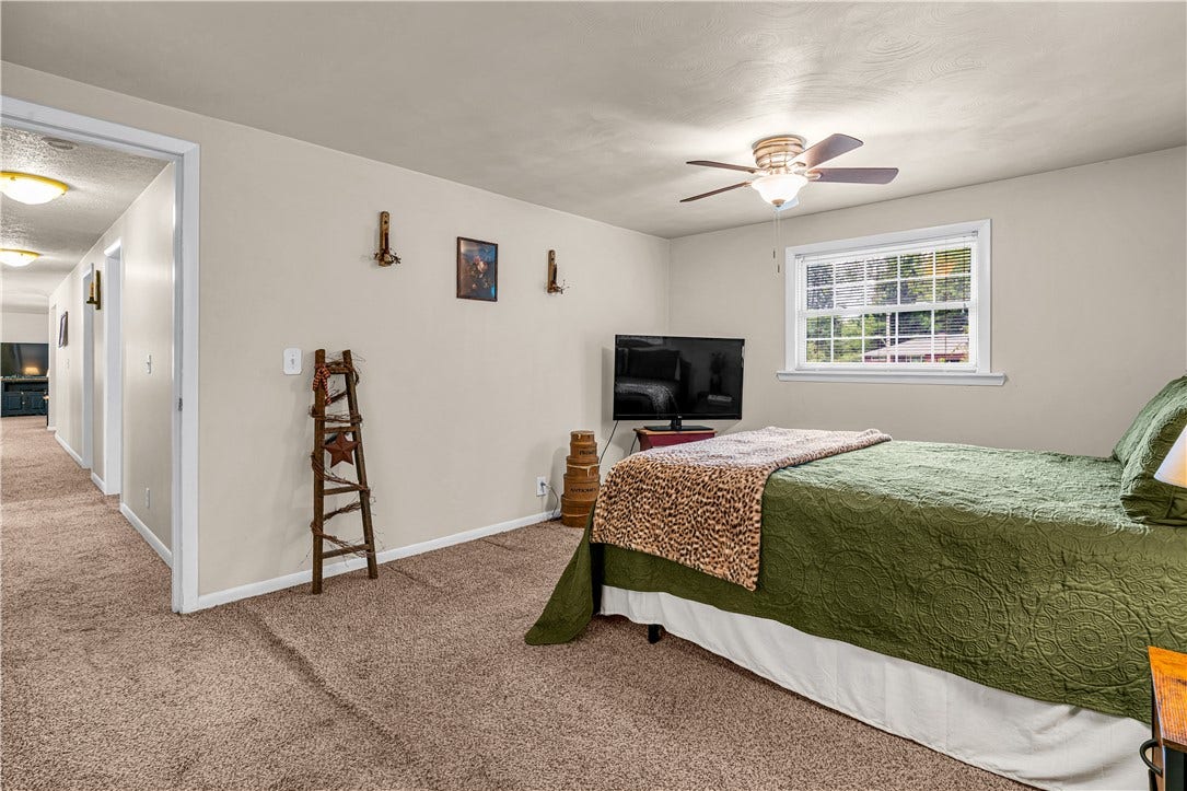 7791 National Pike, Uniontown, PA 15401